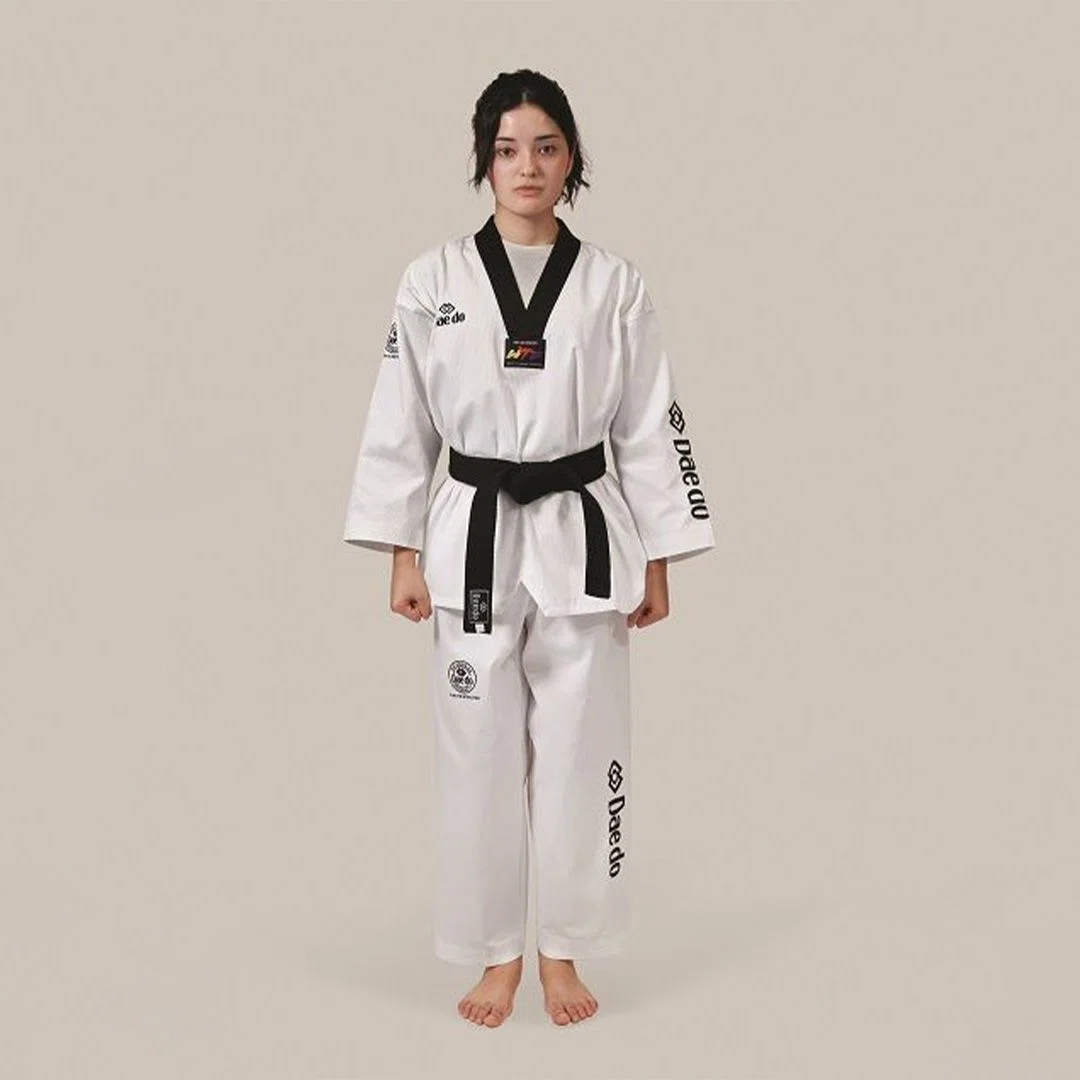Image showing a size chart alongside models wearing perfectly fitting karate uniforms suitable for all ages.